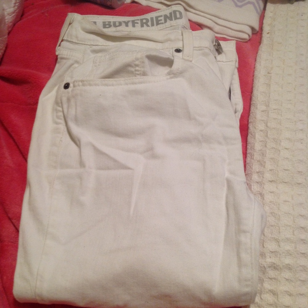DKNY Capri